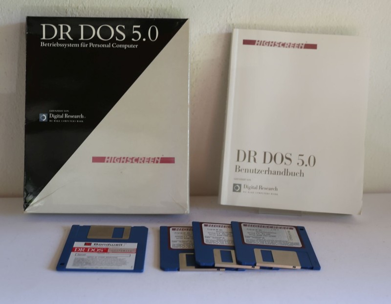 Dr. Dos 5.0 - includes all 4 floppy disks - floppy disks with instructions in big box