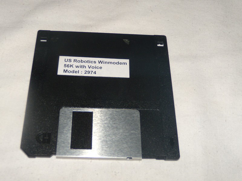 US Robotics Winmodem 56K with Voice Model: 2974 on 3.5″ disk