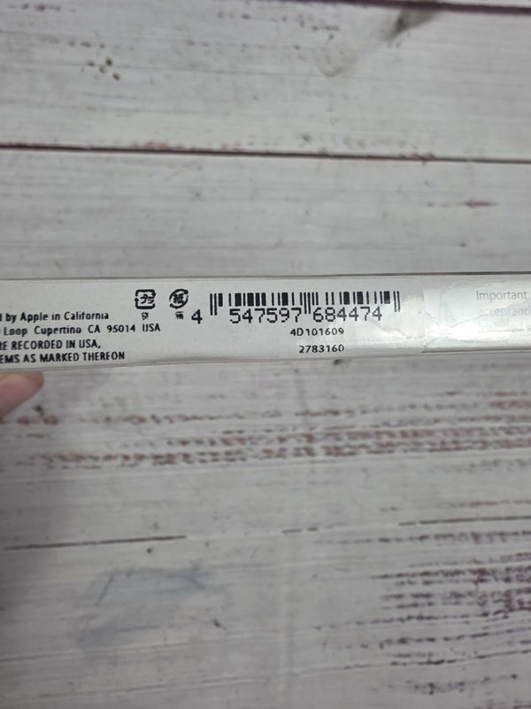 Mac OS X V10.6 Snow Leopard Disc Apple MC223Z/A Brand New Sealed gallery