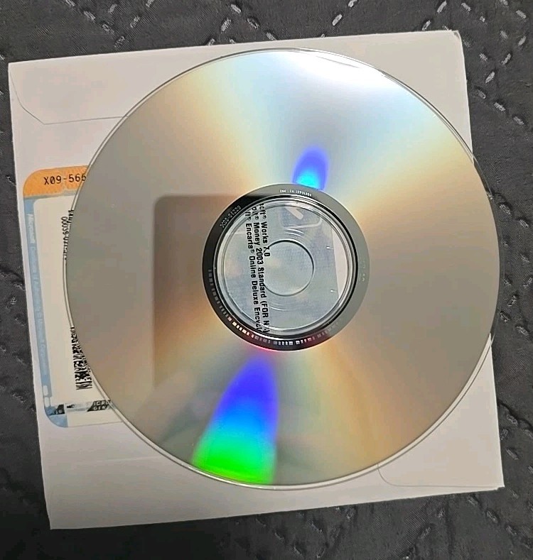 Microsoft Works 7.0 2002 CD Gently Used See Pictures gallery