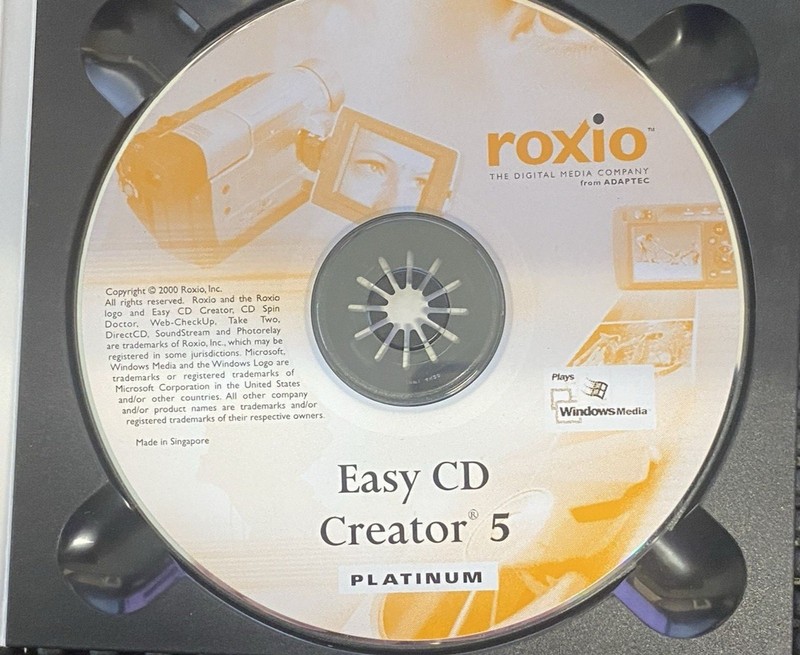 VINTAGE SOFTWARE | Roxio Easy CD Creator 5 - Platinum Version | WITH INSTALL KEY gallery
