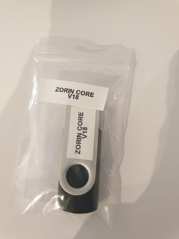 Linux Zorin OS 18 Core, 64-bit, Bootable Live and Install USB Flash Drive gallery