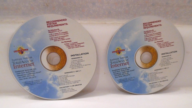 4 Earthlink CDs - Internet Access Software & Ultimate PC Tune-Up Disk gallery