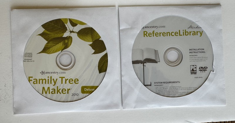 ANCESTRY Family Tree Maker 2010 Deluxe - Software Box Books Discs, PC Windows gallery