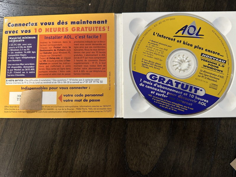 Vintage AOL 3.0 PC MAC FRENCH LANGUANGE Internet CD SOFTWARE gallery