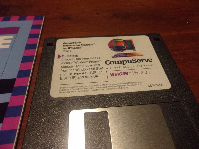 CompuServe WinCIM Ver. 2.0.1 - 3.5" floppy disks and january 1996 member guide gallery