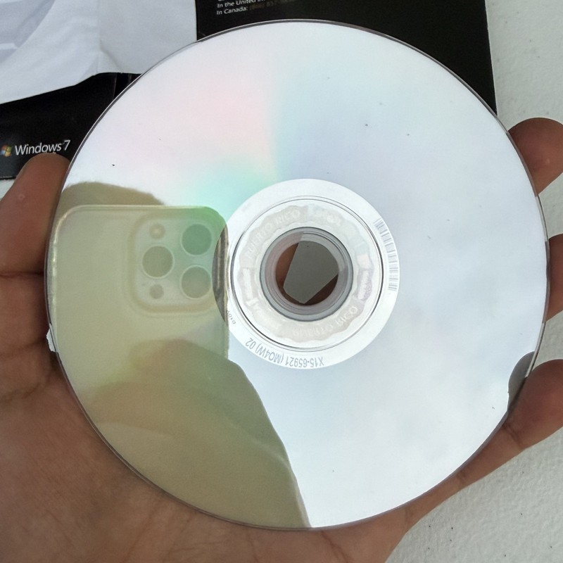 RARE SIGNED Microsoft Windows 7 Ultimate SIGNATURE EDITION 64 Bit —32 Bit DVDs gallery