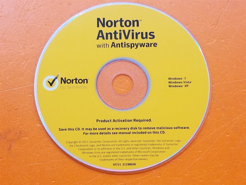 ⭐️⭐️⭐️⭐️⭐️ PC Software CD Disc Norton Antivirus with Antispyware 2011