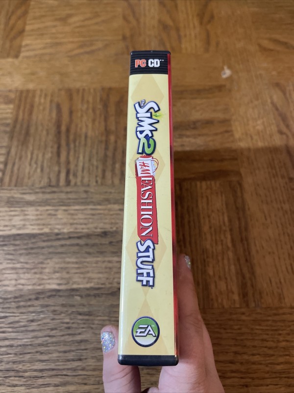 The Sims 2 H&M Fashion Stuff PC CD Rom gallery