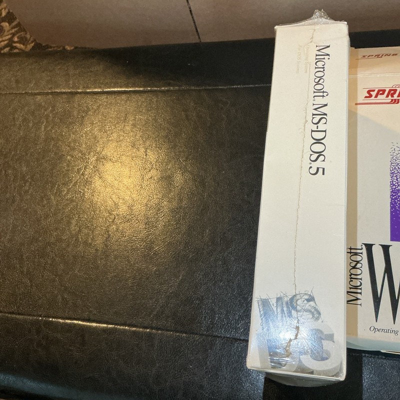 Microsoft MS DOS 5 OS 5.25" Big Floppy Disks Set Retro Vntg Software 1991 Read! gallery