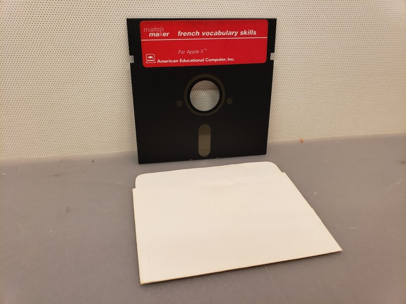 Vintage Match Maker French Vocabulary Skills Apple II 5.25″ Software Floppy Disk
