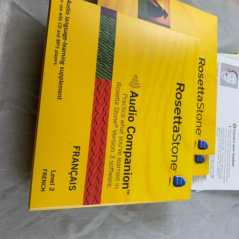 ROSETTA STONE LEVELS 1-2 FRANCAIS / FRENCH 5 CD & USB HEADPHONES BOX SET USED gallery