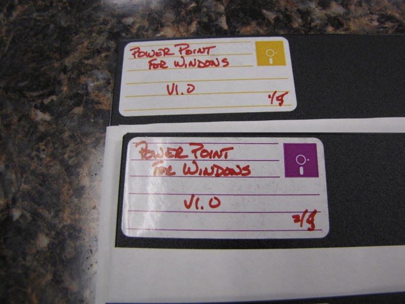 Lot of (10) Vintage Power Point V1.0/Print Shop 5.25" Disks W/Box - MF43 gallery