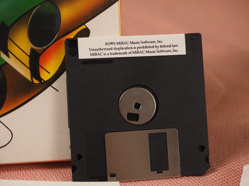 MiBAC Music Lessons Apple Mac Software System 6 System 7 gallery
