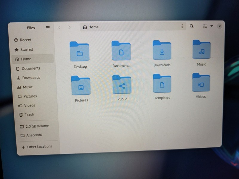 Fedora 39 Workstation Bootable on 4G USB Stick! gallery