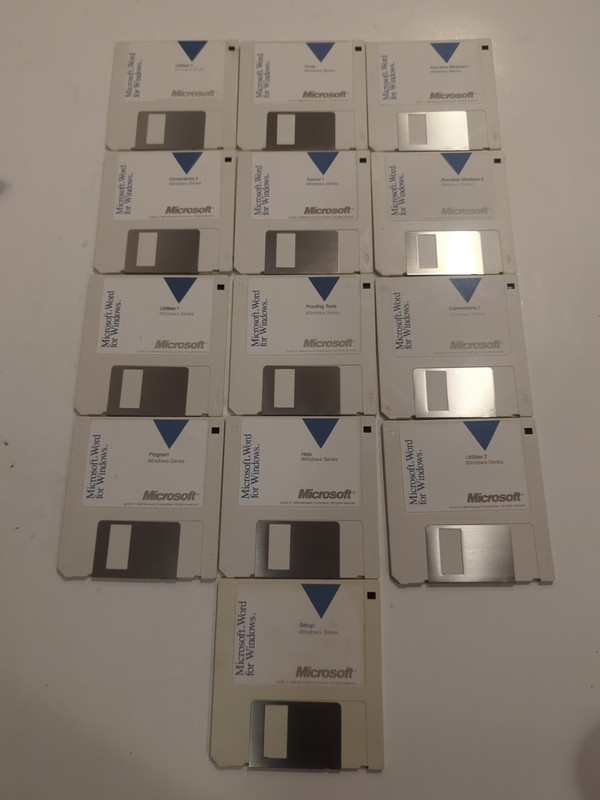 Vintage Microsoft Word for Windows v1.0 (1989) 3.5″ Floppy Disks – Complete