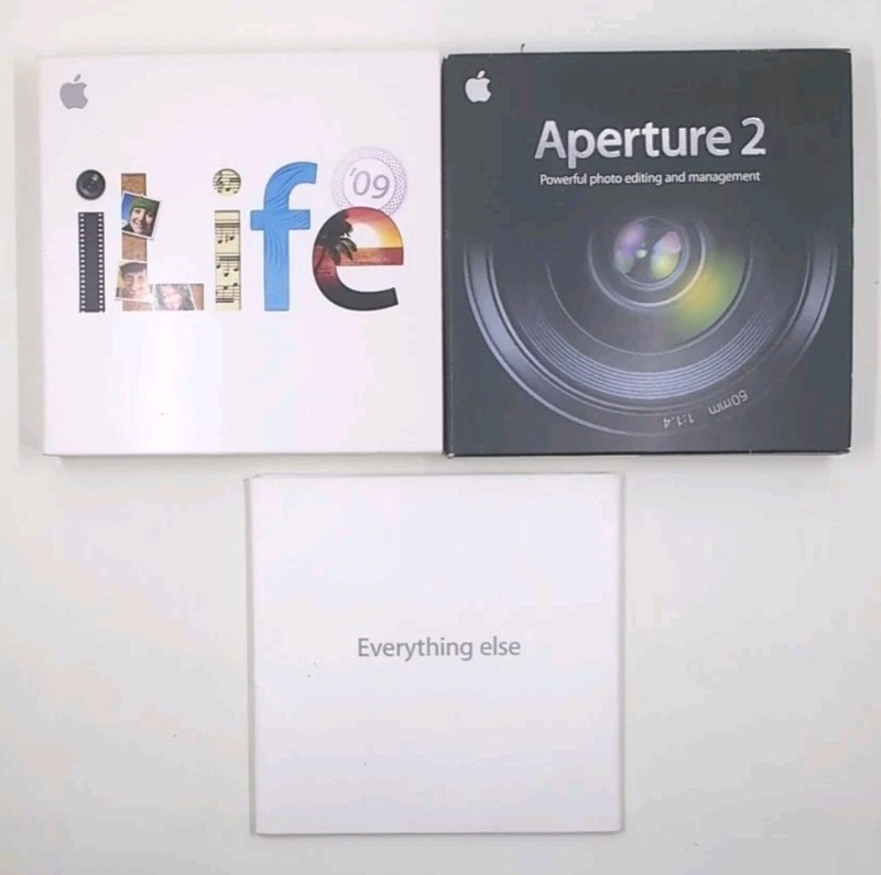 iMac OS X Install DVD 10.5.2 OEM Software Bundle Aperture 2 iLife 09 Stickers