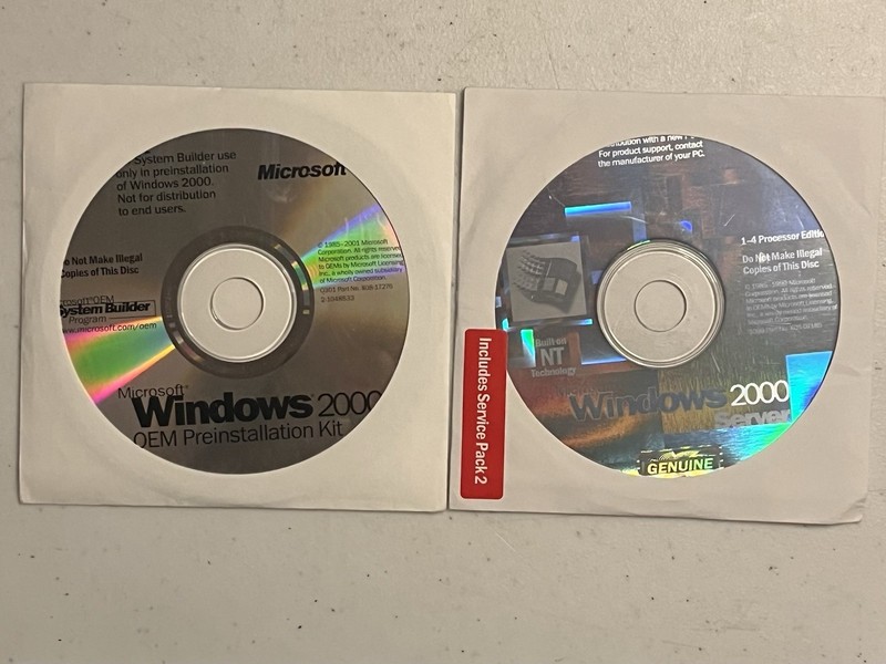 Microsoft Windows 2000 Bundle - 1-4 Processor Edition SP2 + OPK Disc + Manual gallery