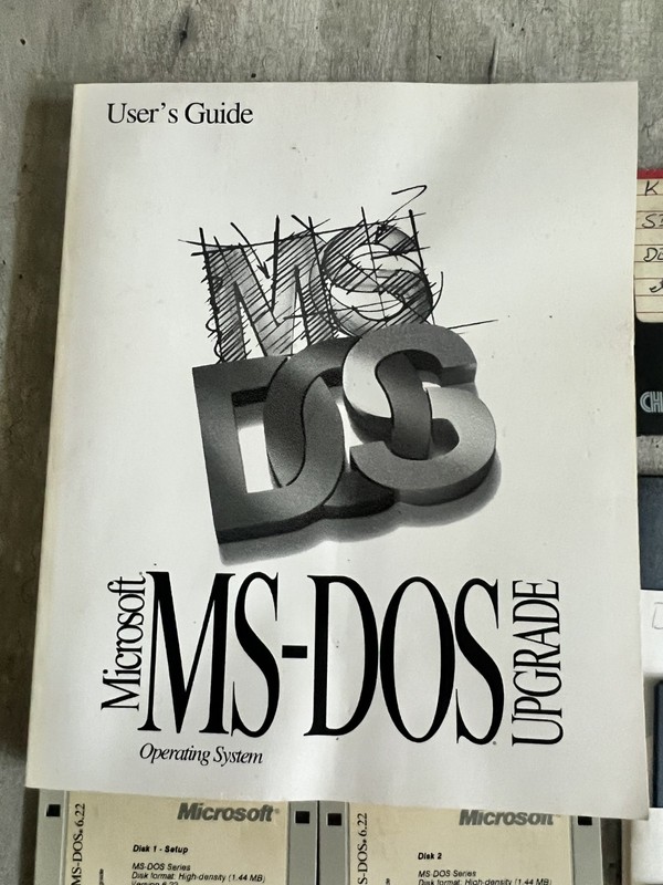 Vintage Microsoft MS-DOS 6.22 Operating System Upgrade 3.5" Disks & Original Box gallery