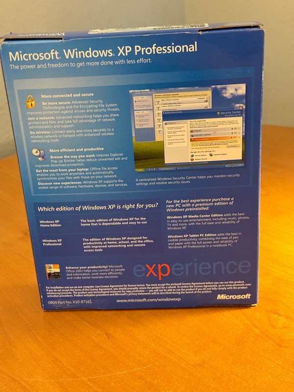 Vintage Microsoft Windows XP Professional Upgrade w/ SP2 - Mint gallery