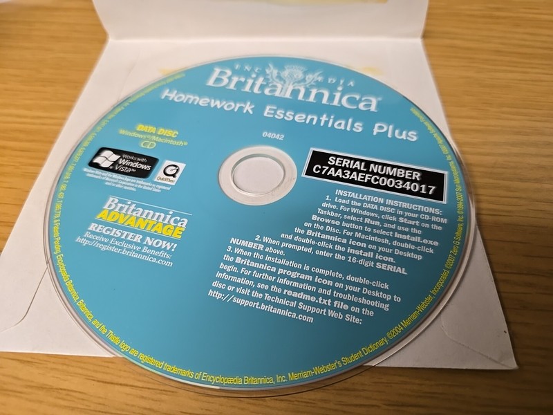 Encyclopedia Britannica Homework Essentials Plus CD-Data Disc-Win/Mac-04042 NEW