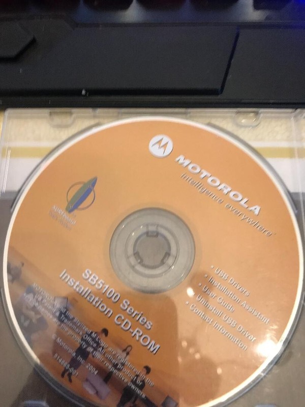 Motorola SB5100 Series Installation CD-ROM ’04