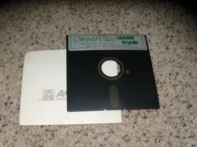 World Class Leader Board Apple Program on 5.25″ disk – Teste