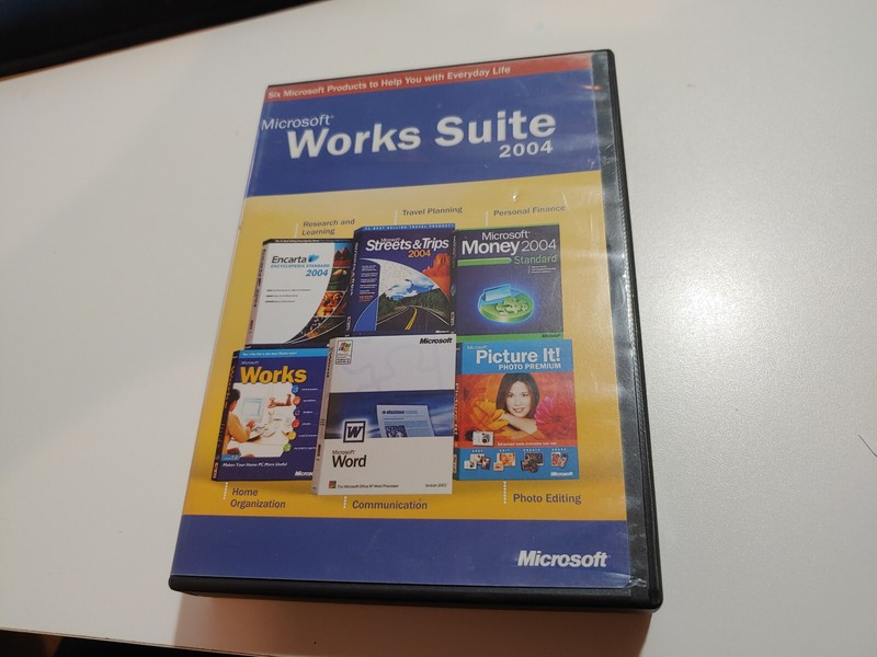 Microsoft Works Suite 2004 PC Software (#a4r)