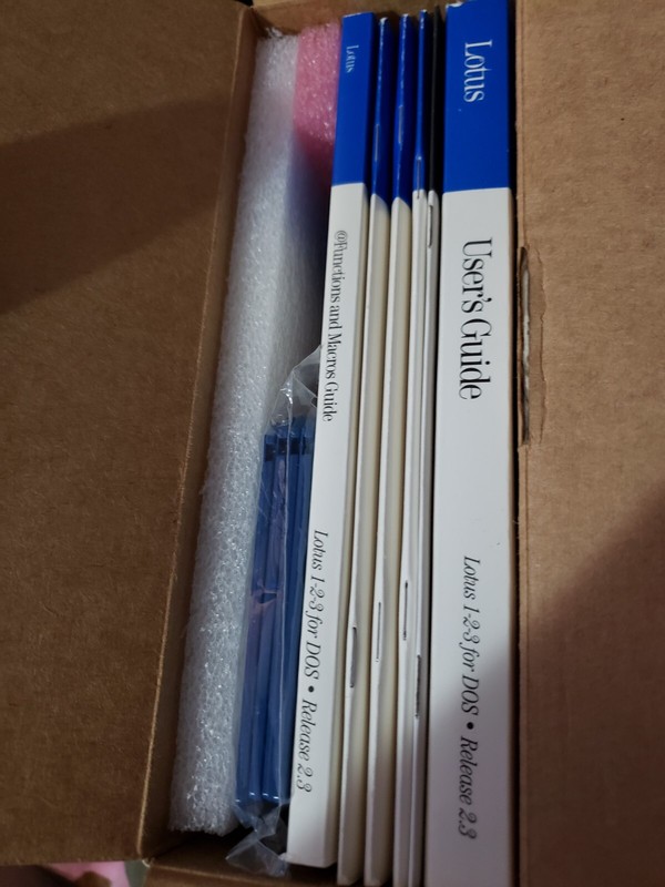 ☆ Retail Lotus 123 for DOS Release 2.3 – 3.5″ floppy Media USA in box w/manuals