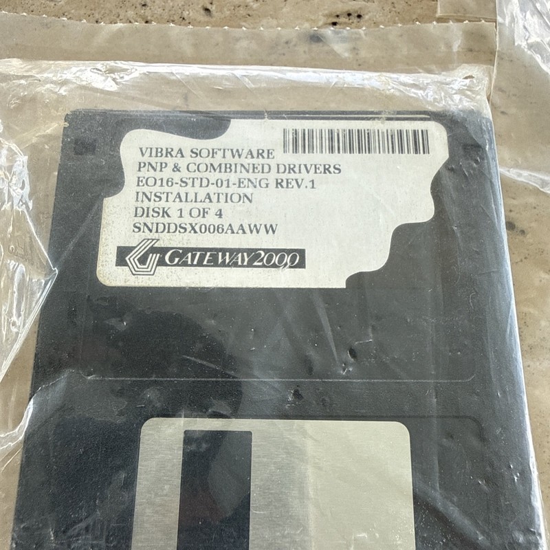 Gateway 2000 Vibra Software PNP & Combined Drivers 4/4 & TTX USB Floppy Disk gallery