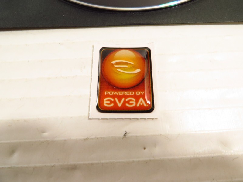 EVGA Version 10-570-50-2 display driver disc + GTX 578/580 quick start guide gallery