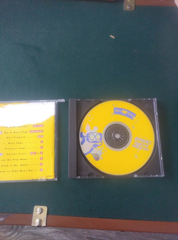 Arthur's Computer Adventure PC CD-ROM (Living Books 1998) - Damaged Case gallery