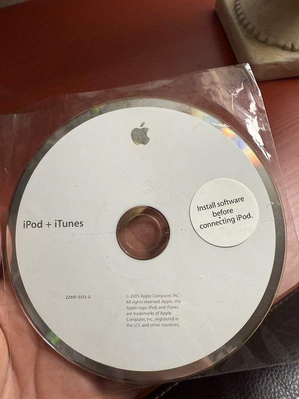 Apple iPod + iTunes Software Installation Disc CD-ROM gallery