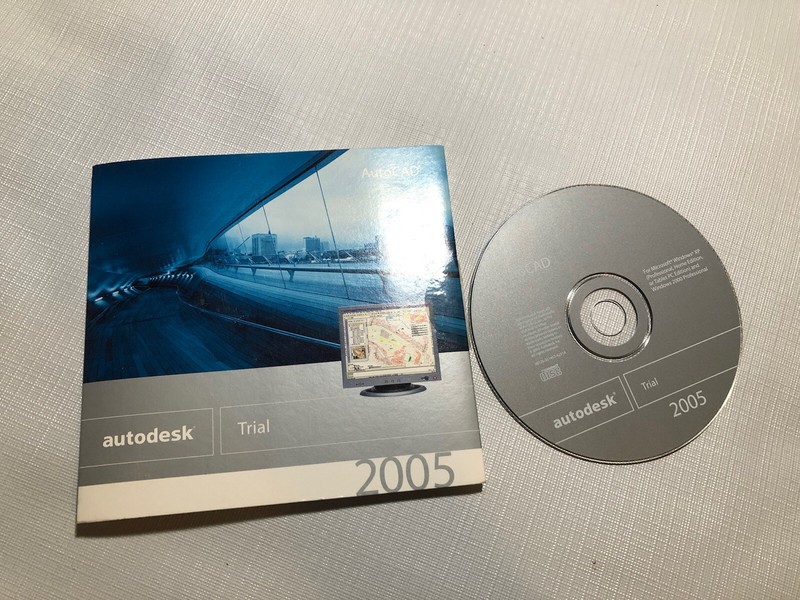 AS IS UNTESTED AutoDesk AutoCAD 2005 Trial Windows XP/2000 Software Disc Sleeve