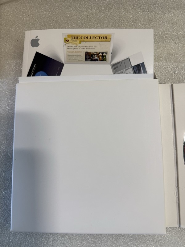Apple iWork '08 And iLife Answers ‘08 Disks Manuals Open Box gallery