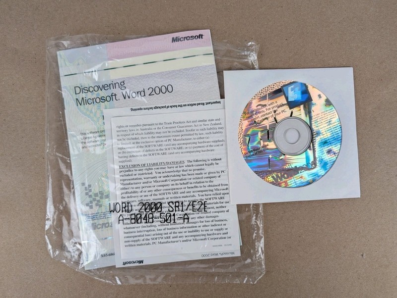 Vintage NOS Microsoft Word 2000 w/Product Key CD-ROM Software Application