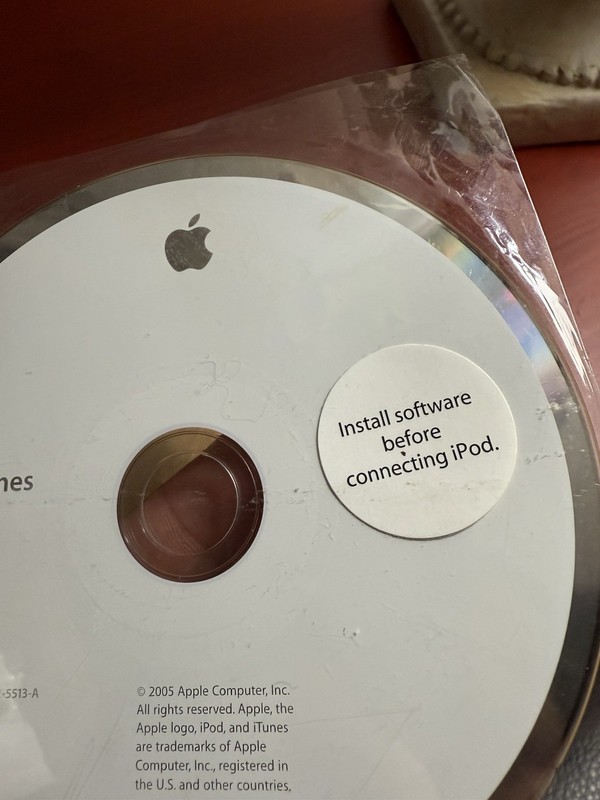 Apple iPod + iTunes Software Installation Disc CD-ROM gallery