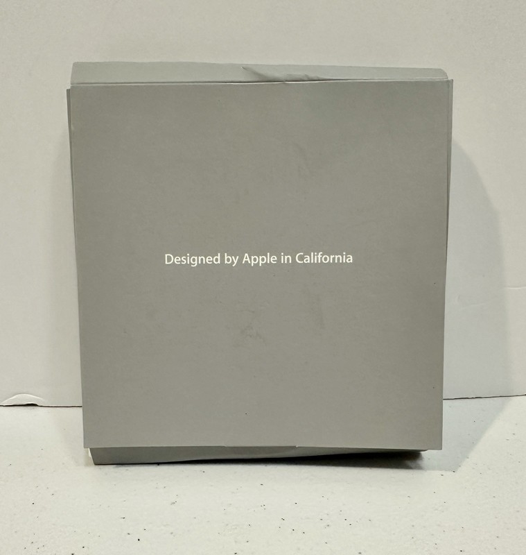 Mac OS X & Application Install Disc 1 & 2 OS 10.4.8 MacBook 2006 Booklet Apple