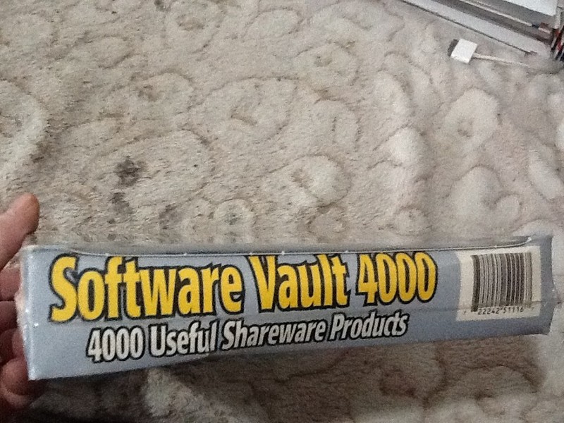 Macintosh CD-Rom Software VAULT 4000 Mac New Sealed MACSOFT VERY RARE gallery