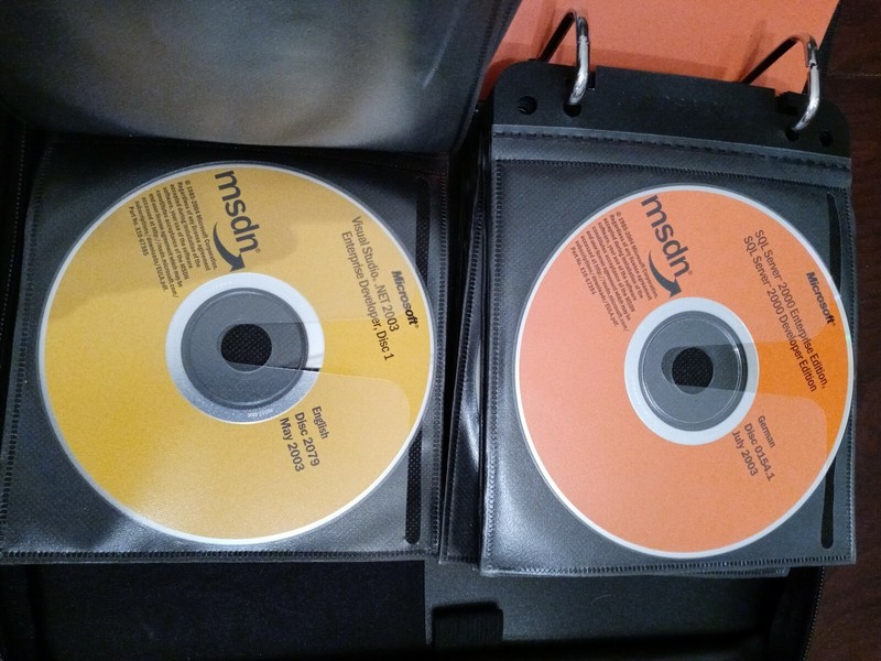 MSDN Software Huge Set Of Over 50 Discs W Carrying Case-RARE VINTAGE-SHIPS N24HR gallery