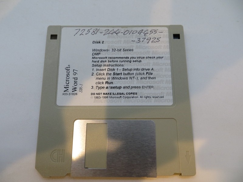 3.5" Floppy Disks MICROSOFT WORD 97 - SR-1 1996 18 Discs - gallery