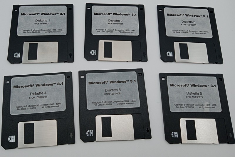 Microsoft Windows 3.1 Setup Disks (Complete 6-Disk Set, 3.5″ Floppy, 1985- 1992)