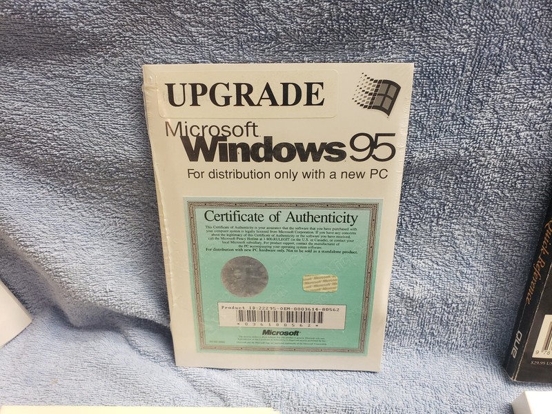 Microsoft Windows 95 New OEM Books w/ COA, Key, Office 97, Dummies - Software gallery
