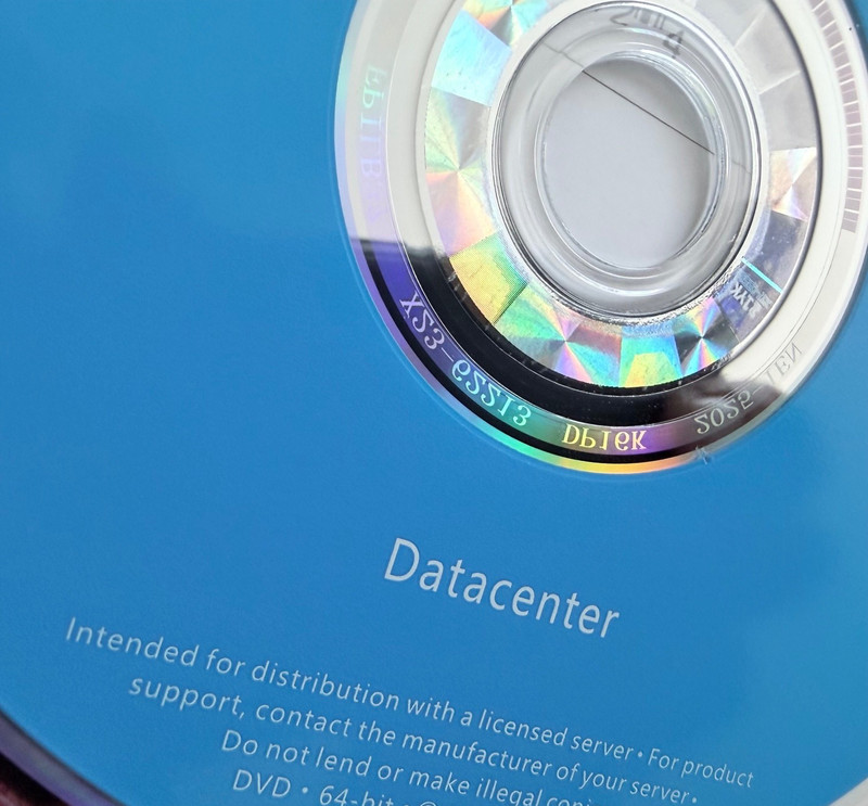 Microsoft Windows Server 2025 Datacenter 16 Core OEM DVD EP2-25149 gallery