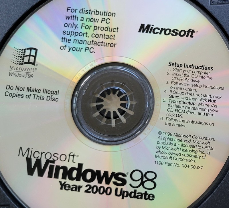 Vintage - Microsoft Windows 98, Year 2000 Update, 1998 gallery