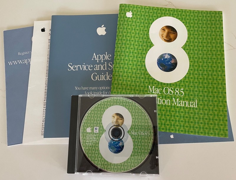 Mac OS 8.5 - Retail Box with CD and Manuals gallery