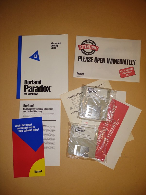 Borland Paradox UPGRADE for Windows Ver 4.5 – 3.5” disks NOS Vintage Software