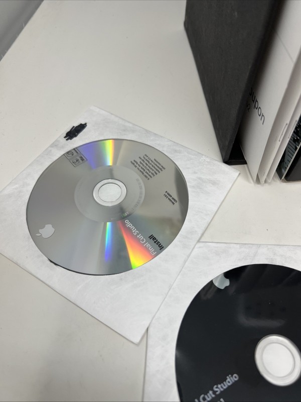 Apple Final Cut Studio 2 UPG from FCS, Software(Discs), Manuals Serial Numbers gallery