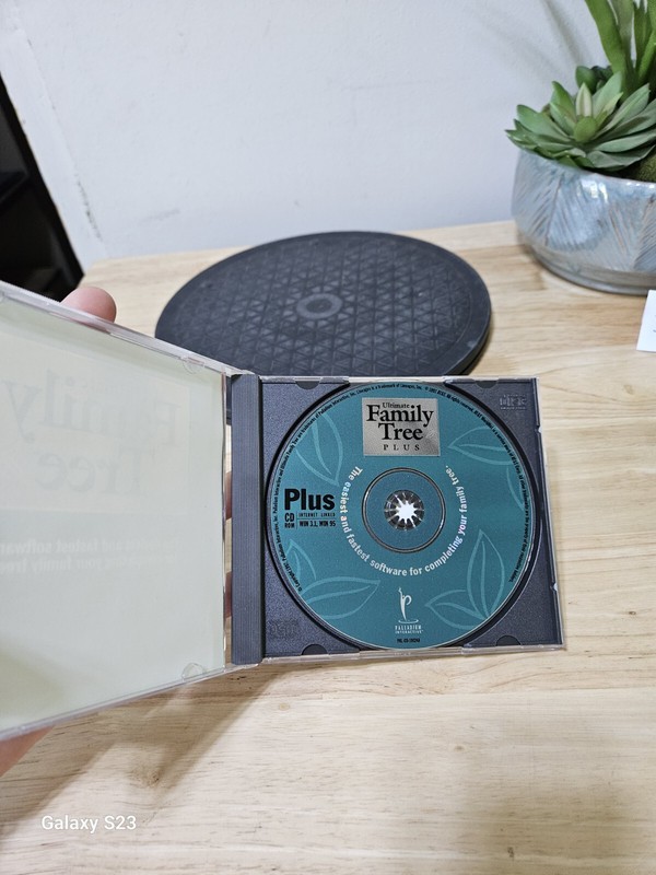 Ultimate Family Tree Software PC CD ROM 1997 Ancestry Genealogy DNA gallery