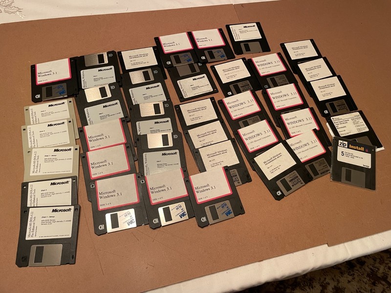 Vintage PC 3.5 Floppy Disk Software Programs 3 1/2 Inch DOS Microsoft Windows gallery